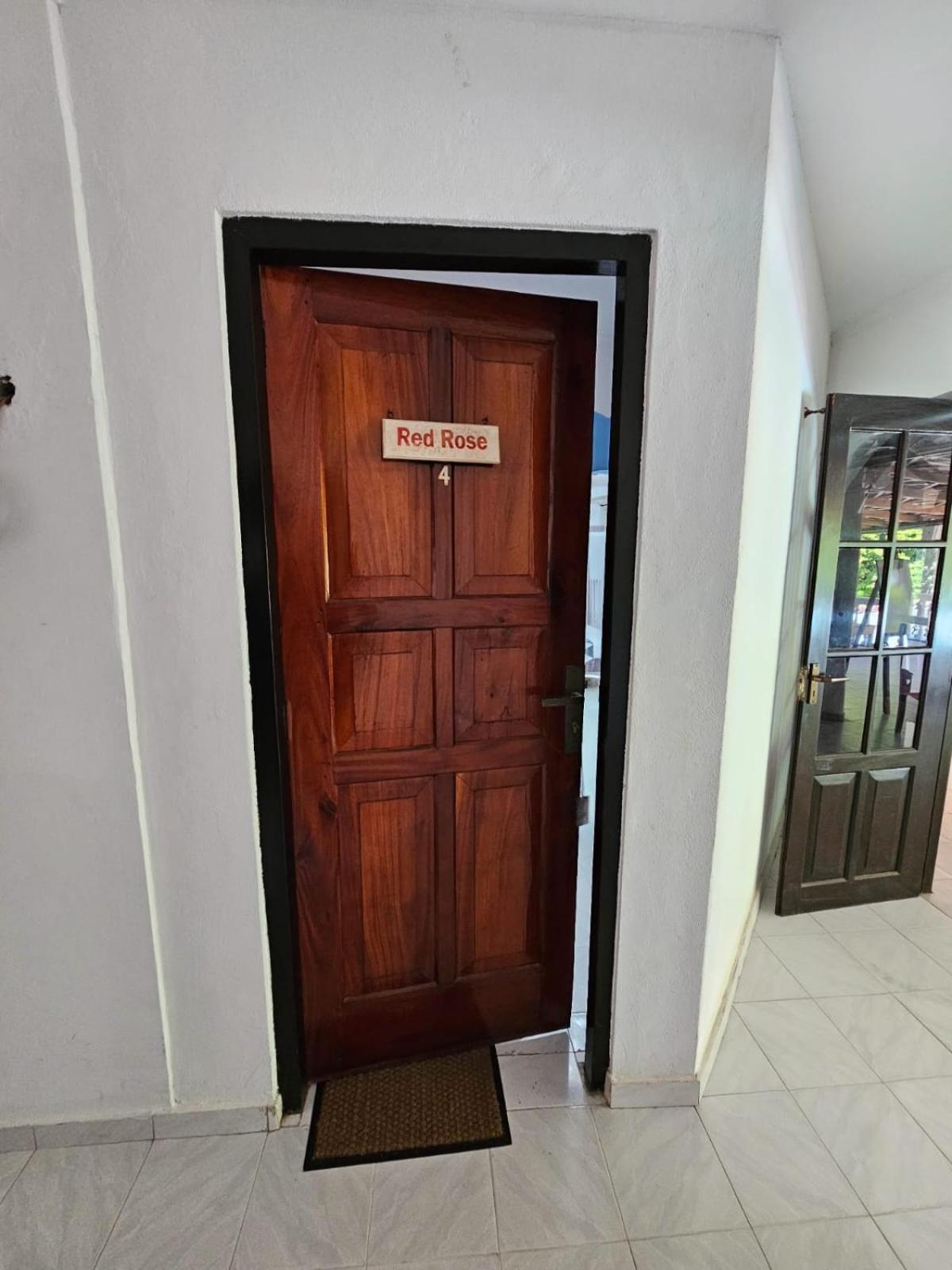 Latheena Resort Weligama Ngoại thất bức ảnh